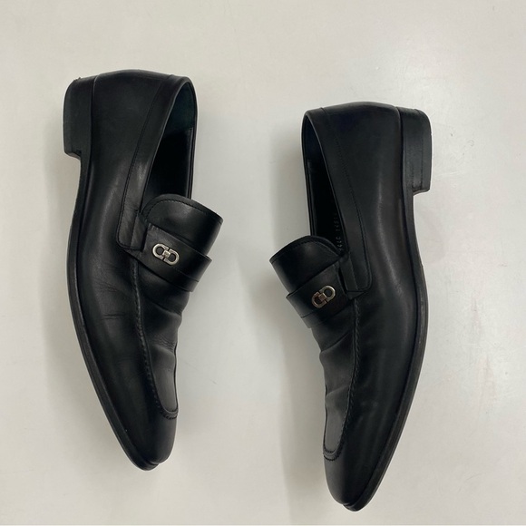 Salvatore Ferragamo || Paros Dress Slip On Loafer‎ Logo Black Silver 9 EE Wide